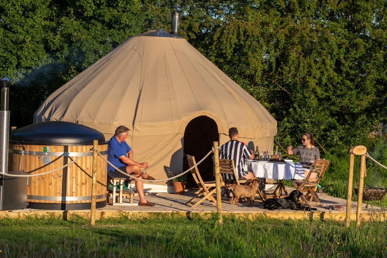Yurtshire Fountains - Wensley Yurt Villa Рипън Екстериор снимка